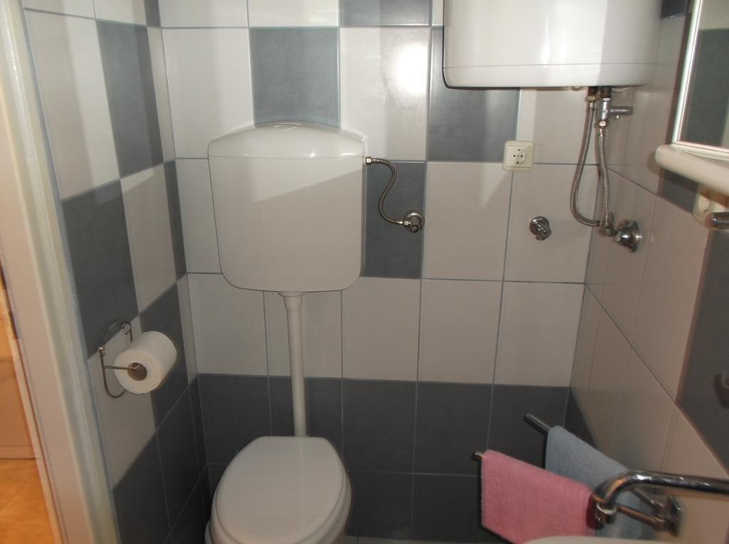 Neda Apartment Murter Eksteriør bilde